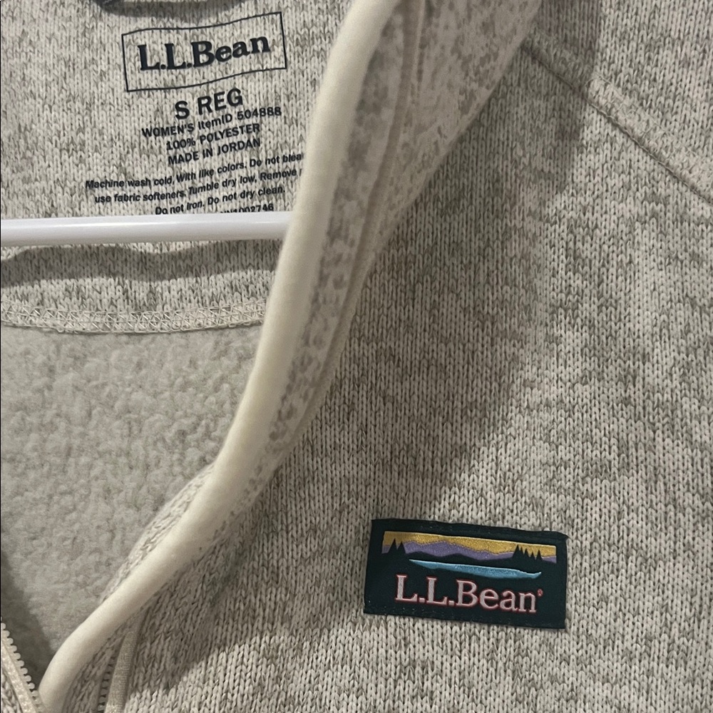 L.L. Bean Women's Beige collared sweatshirt - Picture 3 of 5
